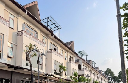  Cần bán shophouse vị trí đẹp, trục chính TTTM, 2 mặt tiền, diện tích 368m², giá đầu tư